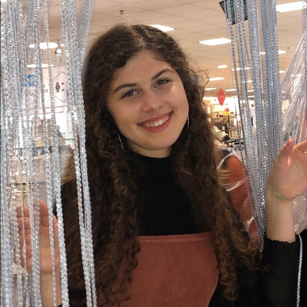 Meet your Posher, Abby